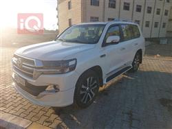 تۆیۆتا لاند کروزەر